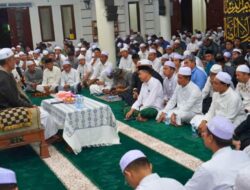 22 Tahun Majelis Lailatul Jumat: Tradisi Spiritual yang Menguatkan Generasi Muda di Tanah Bumbu