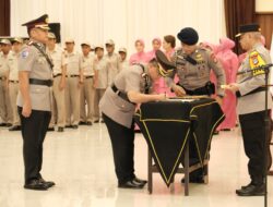 Kapolda Kalsel Pimpin Sertijab Pejabat Utama dan Kapolres, Tekankan Inovasi dan Dedikasi