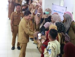 Momen Haru Bu Guru Sawiah, Hangatnya Pertemuan Pertama dengan Bang Arul