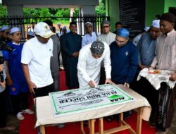 Resmikan Mini Soccer Alba, Pemkab HSS Gelar Laga Persahabatan Bersama Habib Segaf Baharun