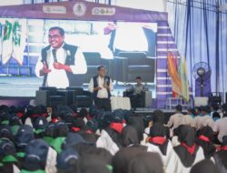 Gus Jazil Berbagi Kiat Sukses kepada Ribuan Mahasiswa Universitas Sunan Gresik