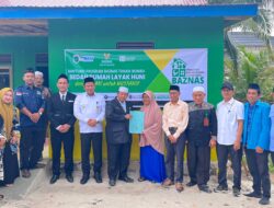 Wujud Kepedulian Sosial, Baznas Tanah Bumbu Serahkan Bantuan Rumah Layak Huni