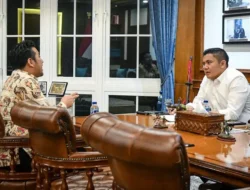 Seskab Teddy Terima Wagub Emil Dardak, Bahas Percepatan Infrastruktur dan Program Strategis di Jatim