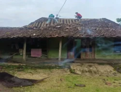 Kemensos Salurkan Bantuan Kedaruratan bagi Korban Puting Beliung di Karanganyar