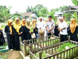 Wakil Bupati HSS Hadiri Ziarah dan Silaturahmi Alumni SMA Idhata, Kenang Jasa Para Guru