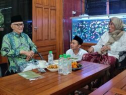 Silaturahmi Dua Ulama Sepuh, Teladan Persaudaraan di Lingkungan Pesantren