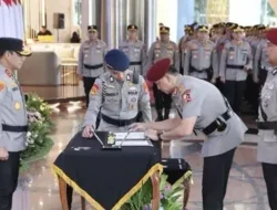 Kapolda Metro Jaya Pimpin Sertijab Tiga Pejabat Utama, Tekankan Pengabdian Tak Pernah Berhenti