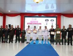 Bupati Tanah Bumbu Beri Beasiswa untuk Paskibraka Angkatan 23 Tahun 2026