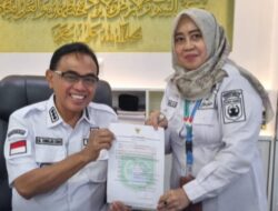 Tingkatkan Pelayanan, DPMPTSP Tanah Bumbu Kuatkan Sistem Myperizinan dan Jempol Manis