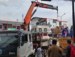 Muatan Berlebih, Truk Amblas di Proyek DAS Ampal MT Haryono