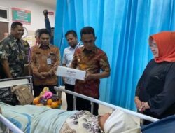 Anggota KPPS Dirawat, Walikota Balikpapan Menjenguk