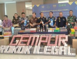 Bea Cukai Kalbagsel Musnahkan Jutaan Batang Rokok dan Miras Ilegal