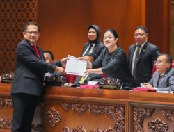 Para Kades Bersorak, Masa Jabatannya Resmi Ditambah Jadi 8 Tahun