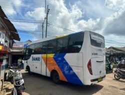 Bupati Sumenep Sediakan Bus Damri Bagi Warga Kangean, Warga: Benahi dulu Jalannya