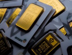 Harga Emas Antam Melonjak Hingga 1,32 Juta Rupiah per Gram