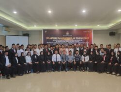 KPU Tanah Bumbu Lantik 60 Anggota Panitia Pemilihan Kecamatan untuk Pilkada 2024