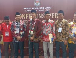 Paslon BAIK Resmi Mendaftar ke KPU Tanah Laut, Kearifan Lokal dan Kesederhanaan Jadi Sorotan