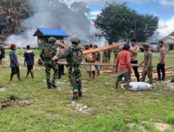 Sinergi TNI-Polri Dirikan Tempat Pengungsian untuk Korban Kebakaran di Yalimo Papua Pegunungan