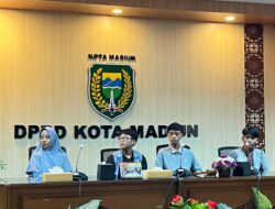 Ketua DPRD Kota Madiun Latih Kepemimpinan Peserta Leadership Training PII