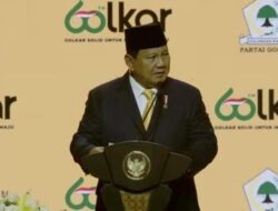 Prabowo di HUT Golkar: Saya Merasa Nyaman Ada Mbak Puan, Hormati PDIP Oposisi