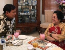 Bung Karno Faktor yang Akan Mempertemukan Megawati dan Prabowo