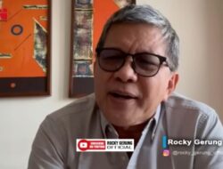 Rocky Gerung Sebut Pujian Prabowo ke Jokowi Cuma ‘Sugar Cover’: Pahit di Dalam