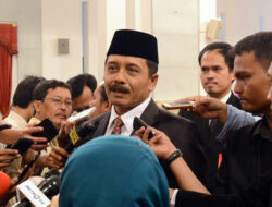 DPR Bisa Copot Pejabat Negara, Ketua MKMK: Dapat Ilmu dari Mana, Rusak Negara Ini Bos!