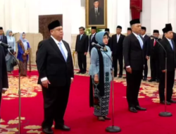 Prabowo Lantik 6 Pejabat: Mendiktisaintek hingga Kepala BPKP