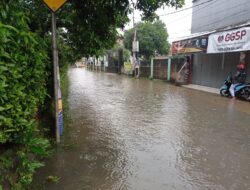 Banjir Dekat Kantor Pemkab Bogor, Warga Geram: “Anggaran Habis, Hasil Nol!”