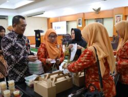 Semarak Ramadan, DWP BSKDN Kemendagri Gelar Bazar Kuliner Dukung UMKM