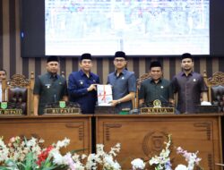 DPRD Tanah Bumbu Gelar Sidang Paripurna RPJMD 2025-2030, Bupati Bang Arul Paparkan Tujuh Misi Prioritas