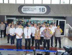 Pastikan Keamanan dan Kenyamanan Pemudik, Kapolri Tinjau Bandara Soetta