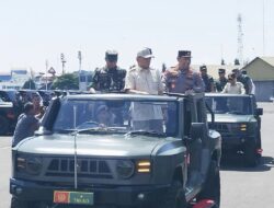 Menhan Serahkan 700 Unit Maung Jenis Tangguh hingga Komando untuk TNI-Polri