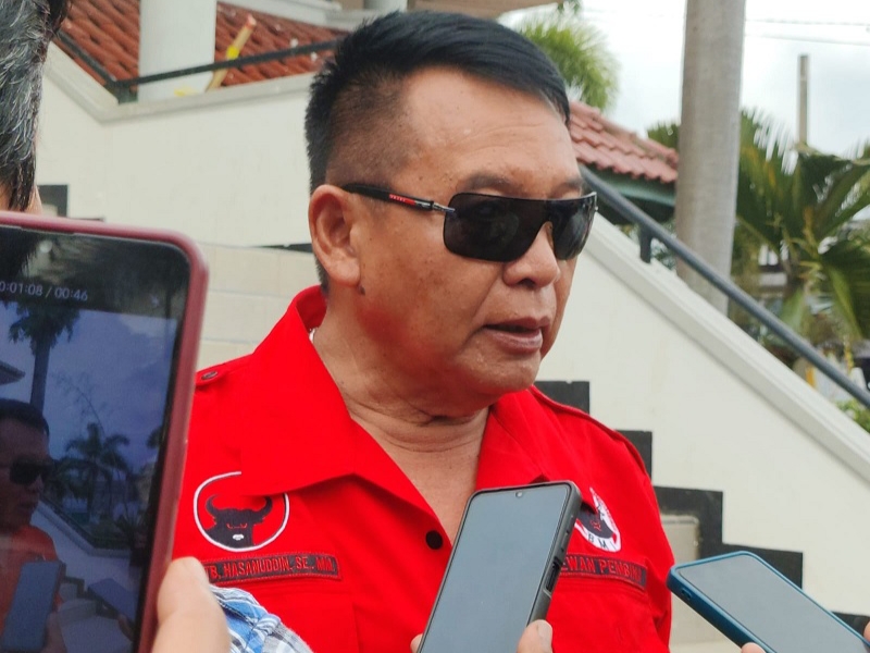 komisi i tb hasanuddin - mayor teddy