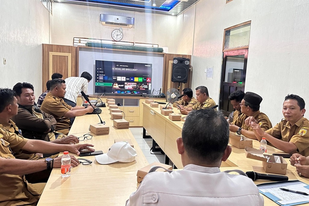 Dinas LHK HST Gelar Sosialisasi Penerangan Jalan