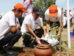 Indonesia Hadapi Peningkatan Bencana Hidrometeorologi, Menko PMK Ajak Masyarakat Terlibat dalam Gerakan Penanaman Pohon