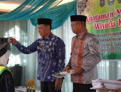 Wabup HSS Hadiri Khataman Massal dan Wisuda Ke-X TK/TPA BKPAKSI