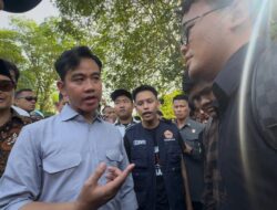 Pantau Banjir di Kalsel, Wapres Gibran Sempatkan Dialog Langsung Dengan Mahasiswa