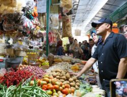Sidak Pasar Jelang Lebaran, Pemprov Jateng Pastikan Harga Bapokting Stabil