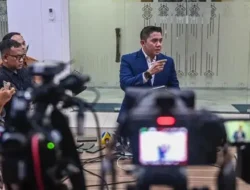 Seskab Teddy: Narasi Indonesia Akan Chaos Tidak Benar, Kondisi Nasional Tetap Terkendali