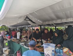 Open House Iduladha di Rumah Bupati Balangan, Warga Terima Daging Kurban dan Nikmati Jamuan Gratis