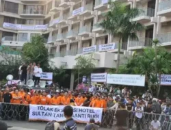 Eksekusi Hotel Sultan Ricuh, Polisi Amankan 69 Orang Diduga Halangi Pengosongan