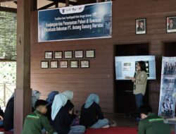 Disporapar HSS Ajak Finalis Duta Pepelingasih Belajar Konservasi di Kawasan Bekantan PT AGM