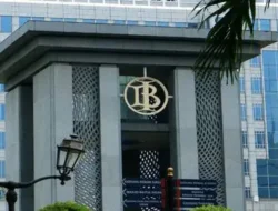 Rupiah Tembus Rp18.014 per Dolar AS, Menkeu Purbaya Minta Tanya BI Soal Stabilisasi Kurs