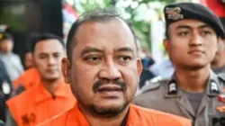 KPK Tetapkan Bupati Pemalang dan Tiga Orang Lain sebagai Tersangka OTT, Sita Barang Bukti Rp2,7 Miliar