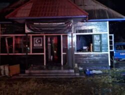 Kebakaran Dini Hari Bikin Panik, Sekretariat HMI Kandangan Dilalap Api