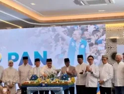 PAN Rayakan HUT ke-28 Bersama Anak Yatim, Zulhas: Posisi Partai Kini Paling Kuat