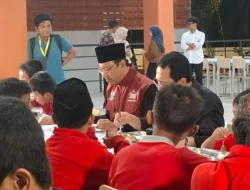Gus Ipul Makan Malam Bersama Siswa Sekolah Rakyat, Tekankan Kesungguhan Belajar